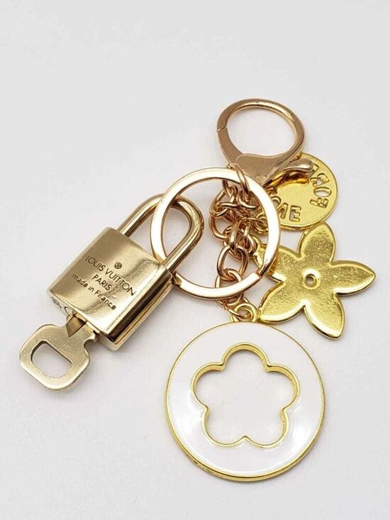 Authentic Louis Vuitton Lock & Key with Unbranded Flower Charm, Keychain - Picture 4 of 6